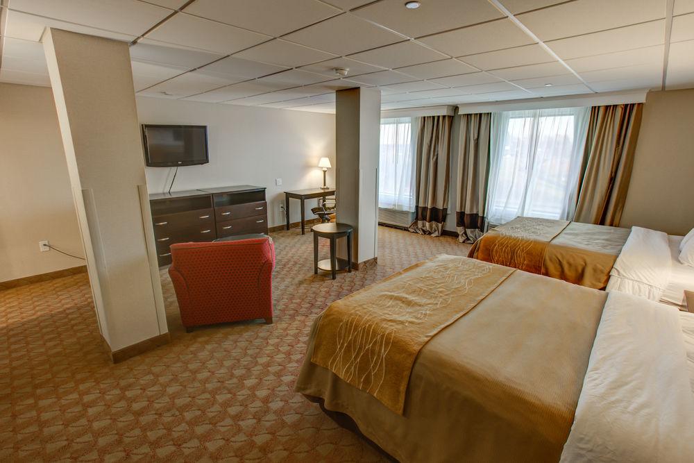 Comfort Inn & Suites Triadelphia Экстерьер фото