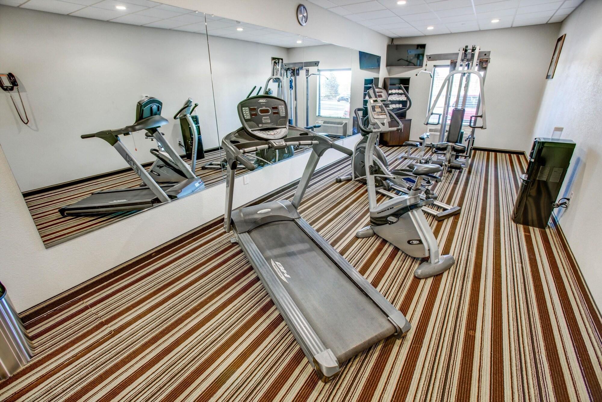 Comfort Inn & Suites Triadelphia Экстерьер фото