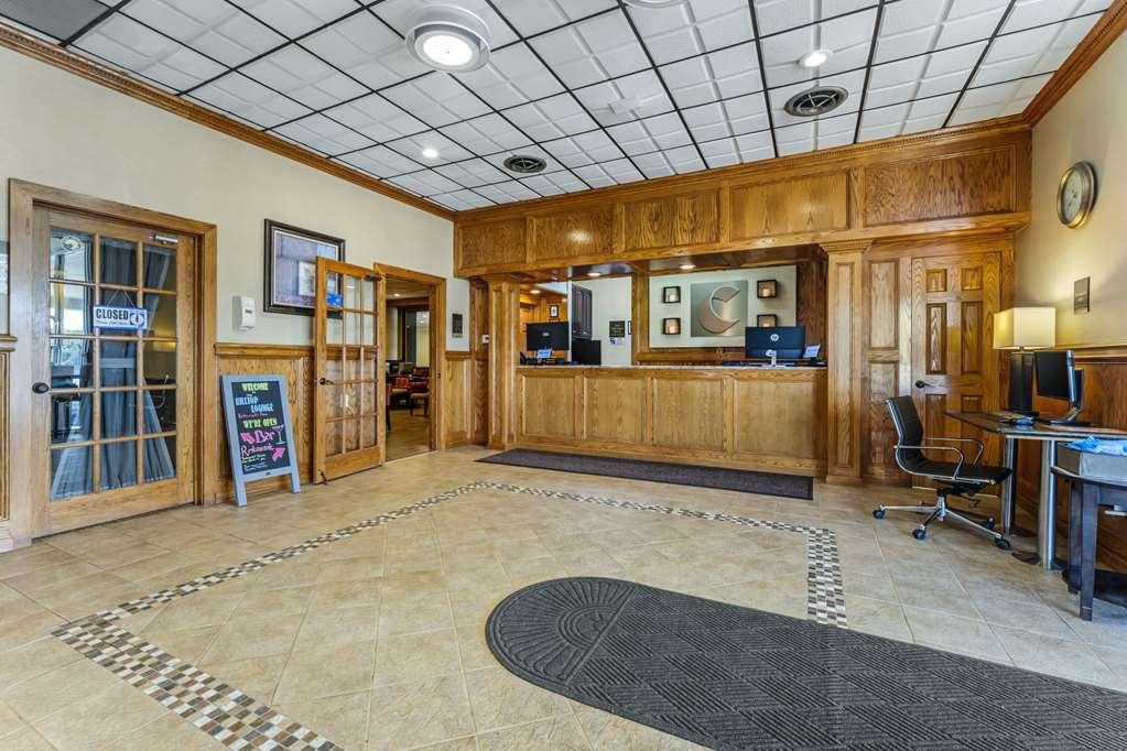 Comfort Inn & Suites Triadelphia Интерьер фото